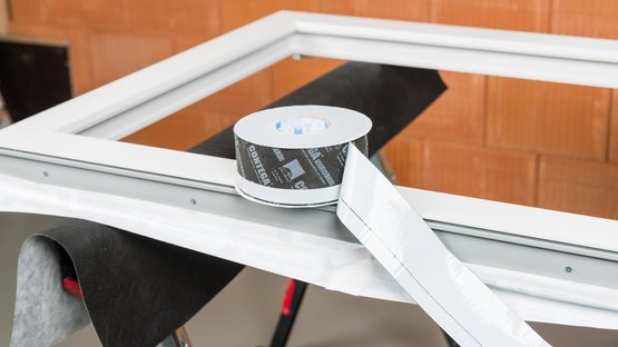 1. Window to be mounted into a timber, masonry or timber structure