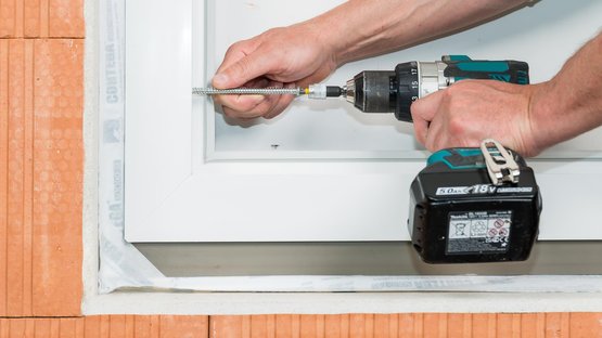 5. Install the window and insulate the joint